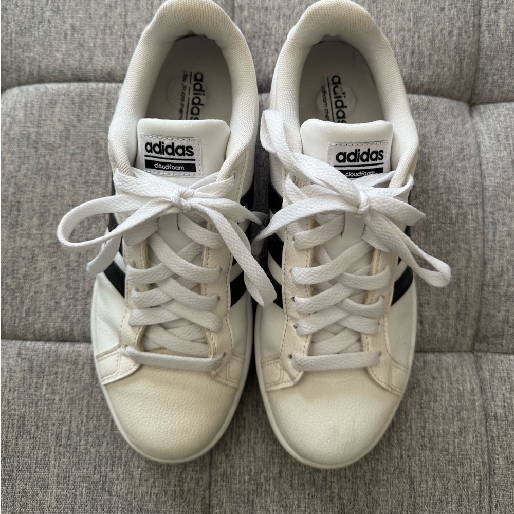 Retro Adidas Cloudfoam Sneaker - Picture 2 of 4